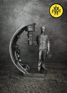 Александр Иванович Маринеско. Военно-историческая миниатюра. Оловянная фигурка, чернение