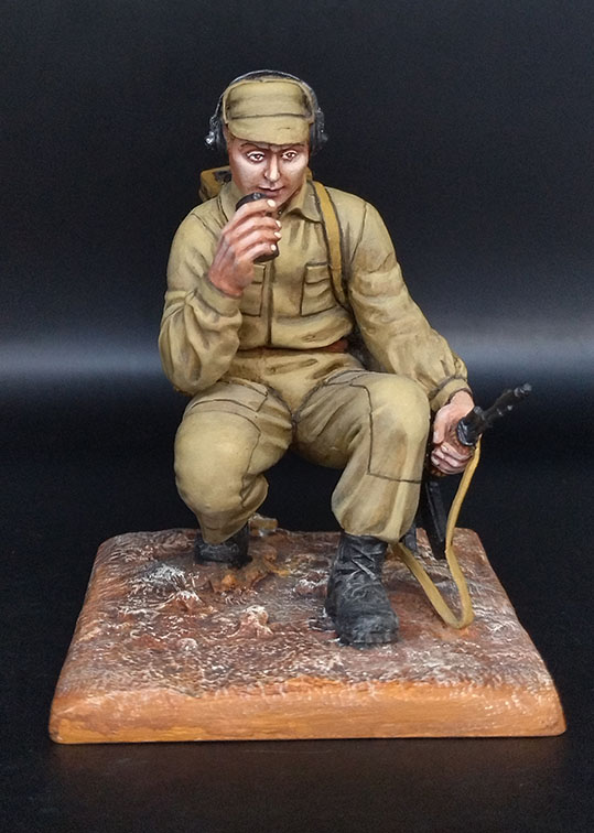 Десантник-радист. Оловянная военно-историческая миниатюра, пьютер, акриловые краски