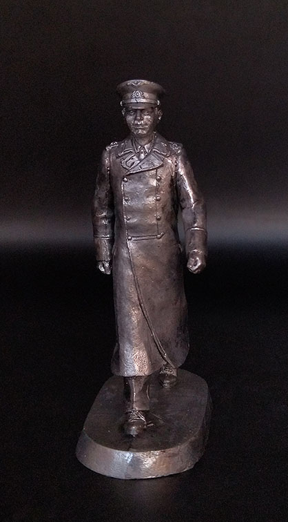 Гагарин Ю. А. Оловянная историческая миниатюра, пьютер, чернение