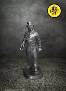 Чумной доктор. Историческая миниатюра. Оловянная фигурка из пьютера, литье, пайка, чернение