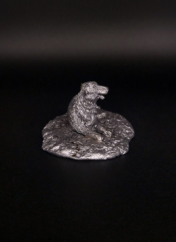 Собака индейцев Кроу. Фигурка из пьютера, литье, пайка, чернение.