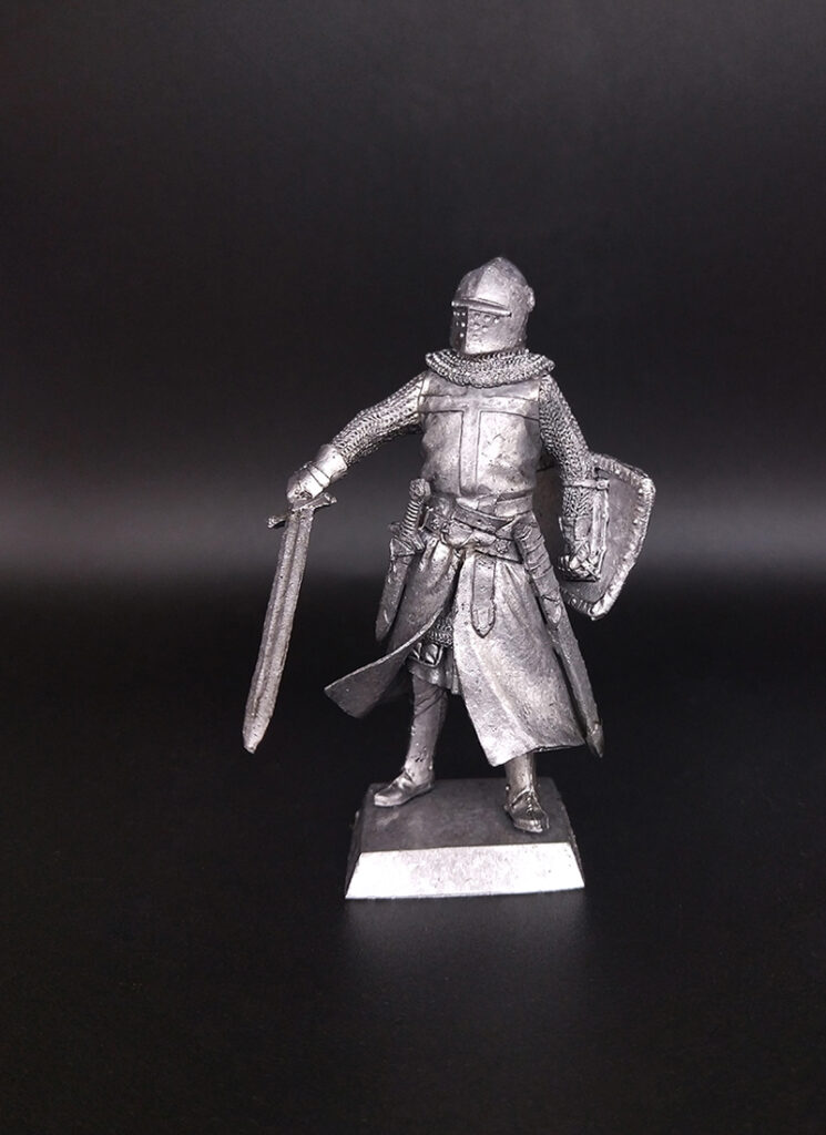Тамплиер с закрытым забралом. Военно-историческая миниатюра. Фигурка из пьютера, литье, пайка, чернение