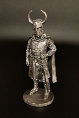 Тевтонский рыцарь в шлеме. Военно-историческая миниатюра. Фигурка из пьютера, литье, пайка, чернение